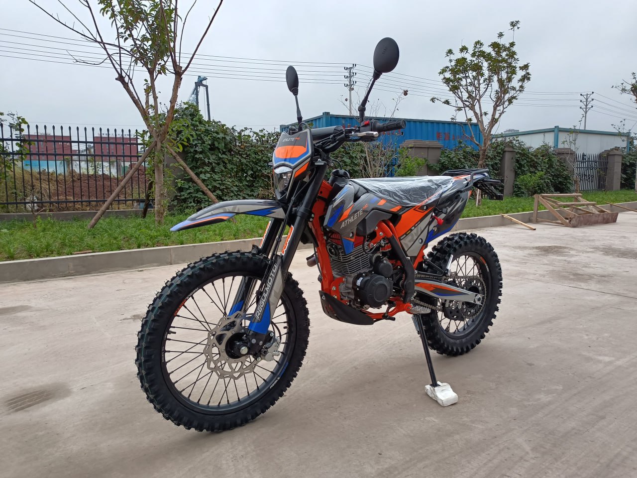Мотоцикл Regulmoto ATHLETE PRO 300 (4 valves) 6 передач (Черный/Оранжевый/Синий)