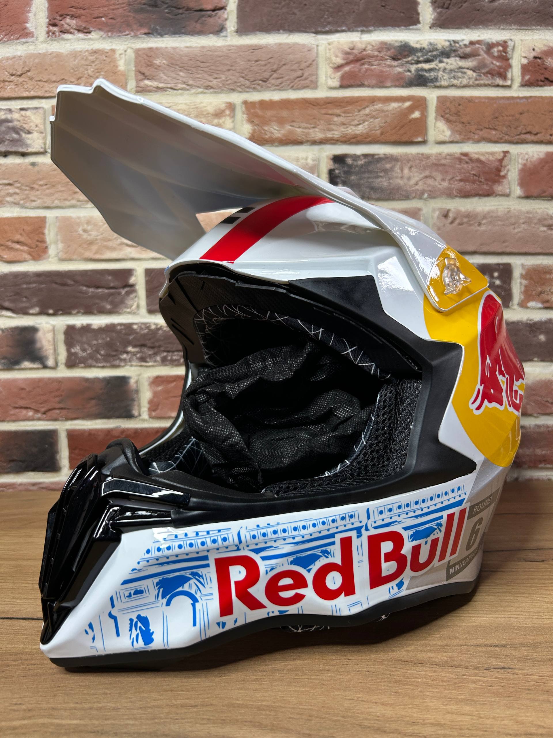 Шлем кроссовый RedBull белый - 2XL