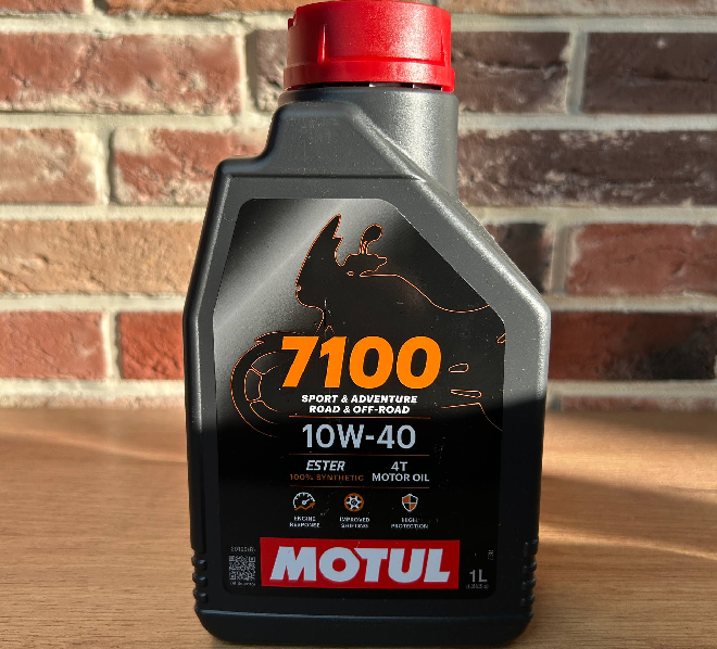 Моторное масло MOTUL EC 7100 4T 10W-40 (1л.) NEW VN