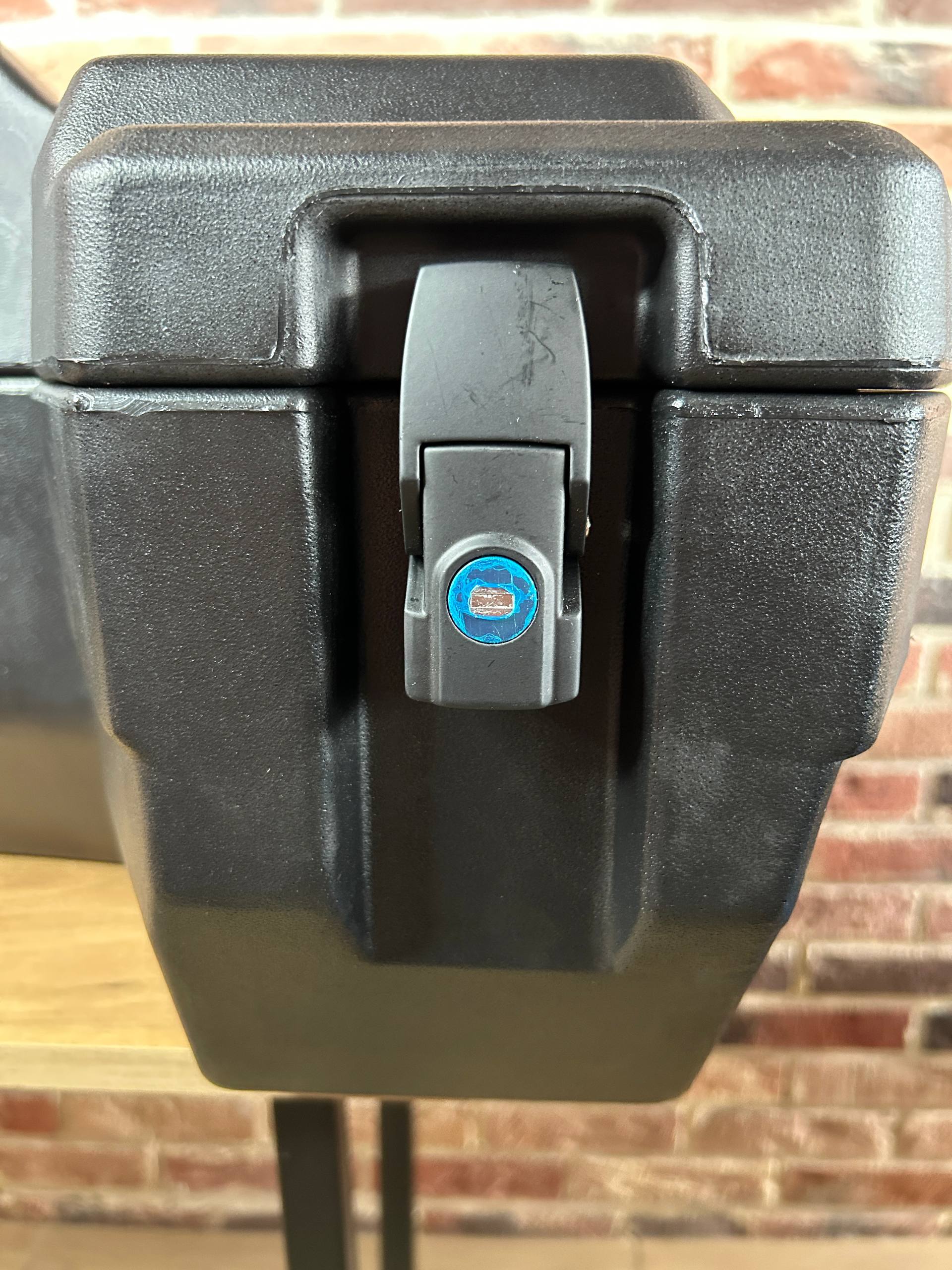 Кофр задний GKA 8020 / R302