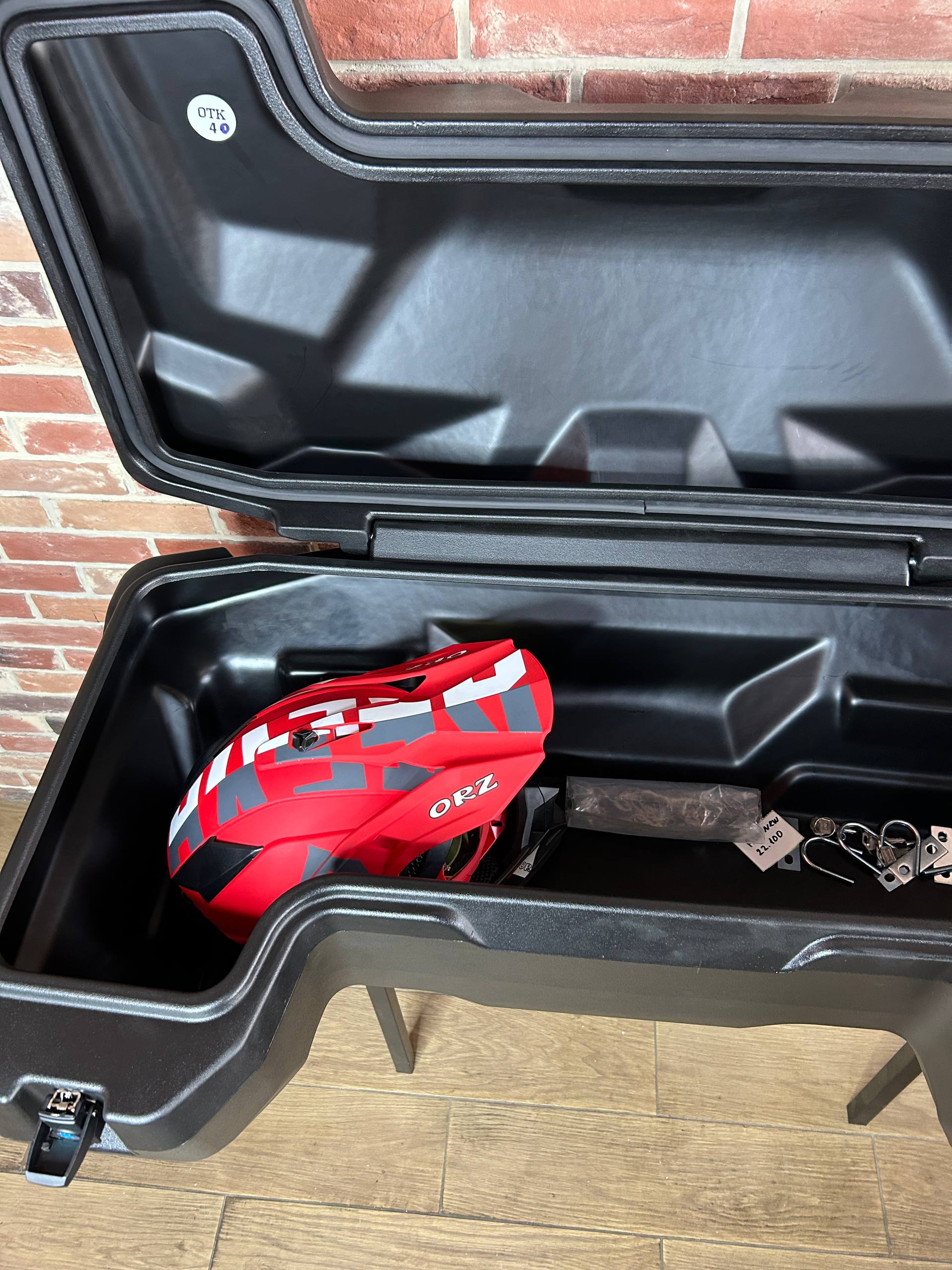 Кофр задний GKA R303 NEW