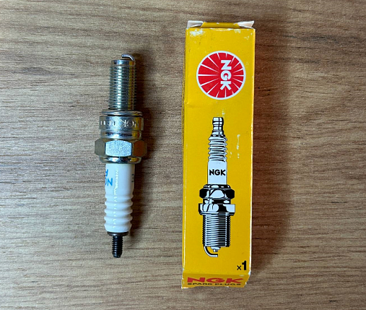 Свеча зажигания NGK CR9E (177\NB300\CB300RL\W190)